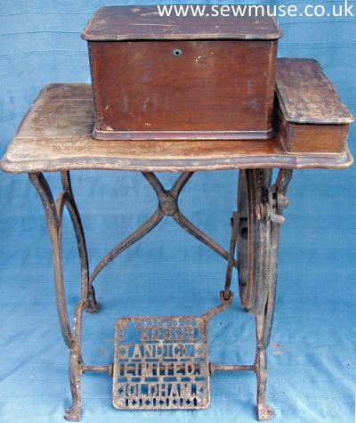  Bradbury's Letter H stand & case